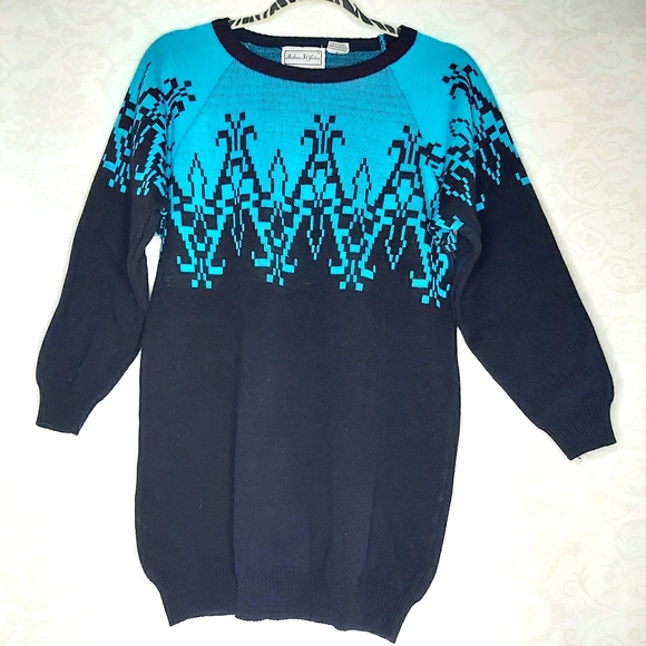 Vintage Sweaters - 2 /$15Vintage Highlighter Long 3/4 Sleeve Sweater